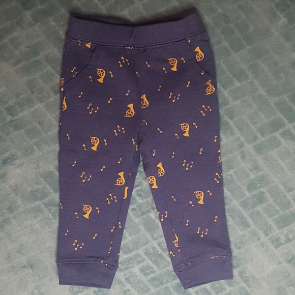 5/$25☘Musical Print Light Joggers 12-18m - Picture 2 of 4